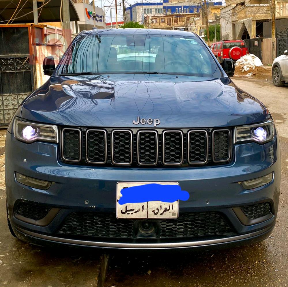 جیپ گراند شیرۆکی